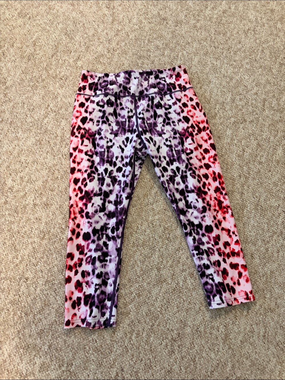 FILA Women’s ' Pink & Purple Leopard Print Leggings - size L Capri length